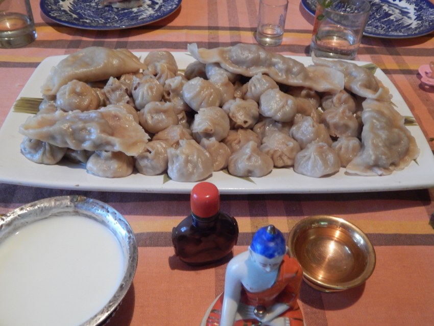 МОМО хинкали