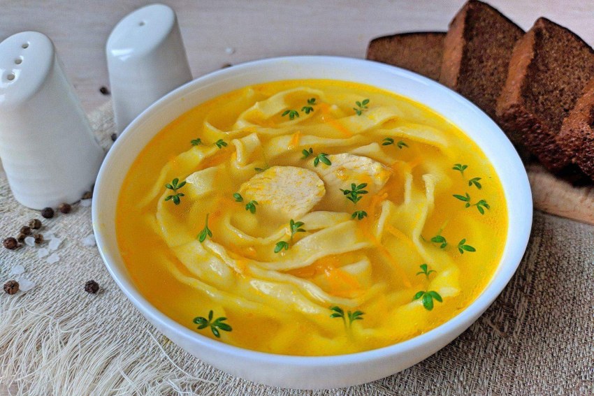 Борщ с черносливом и фасолью