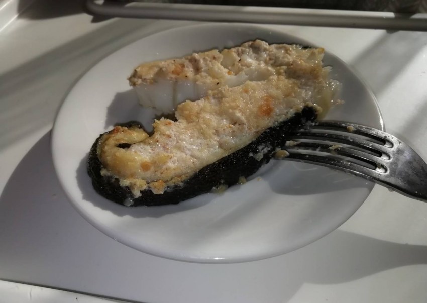 Зубатка запеченная с овощами