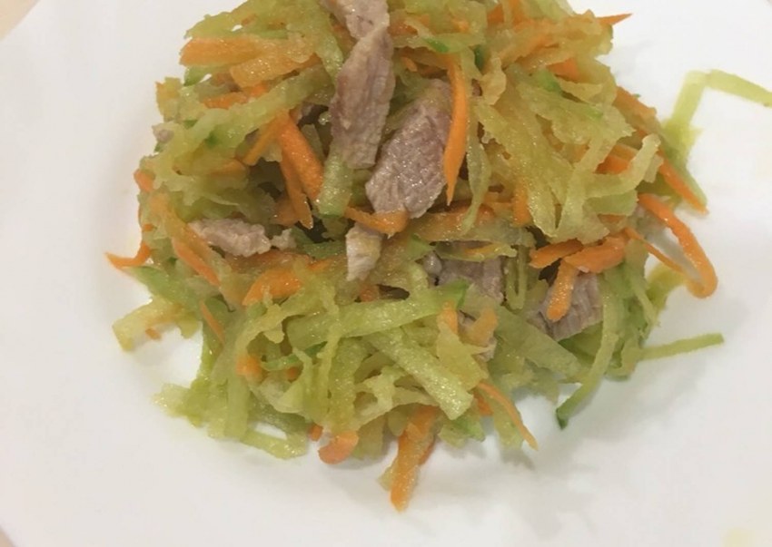 Салат с редькой и морковью