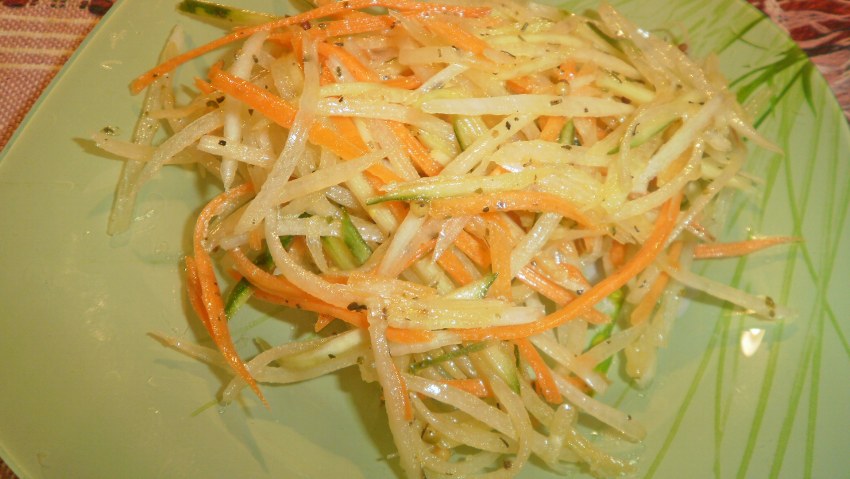 Салат из пекинской капусты и редьки