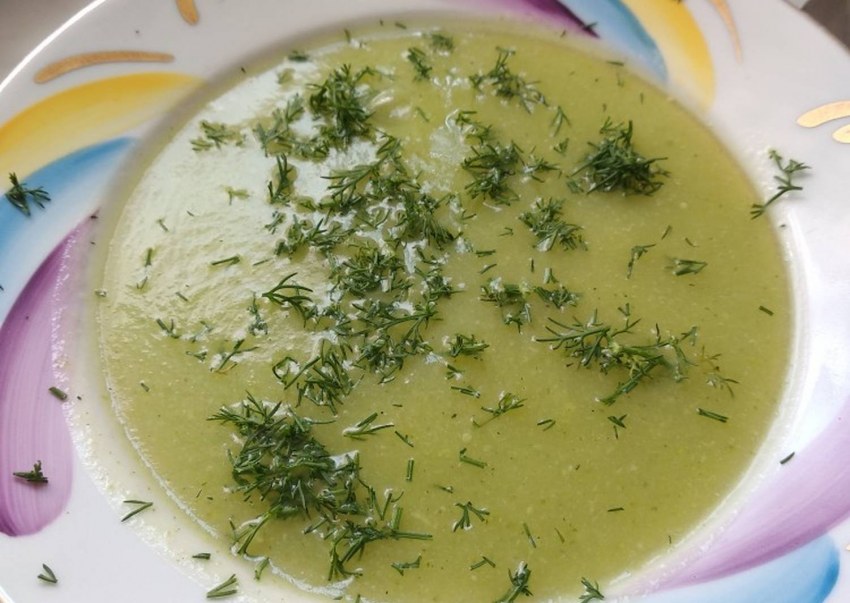 Гороховый суп с кабачком