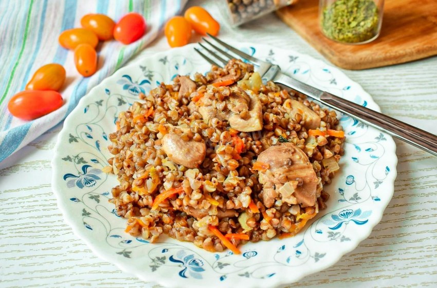 Гречневая каша с курицей