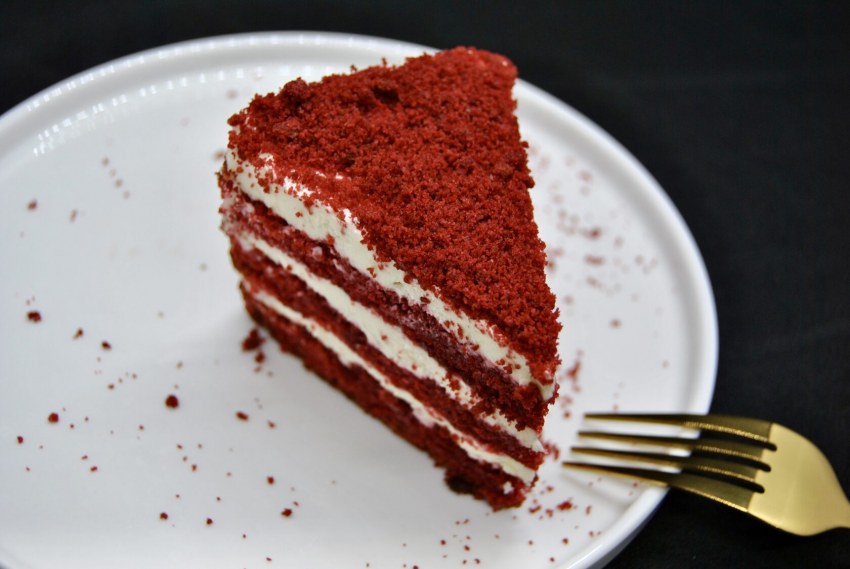 Торта "красный бархат" (Red Velvet).