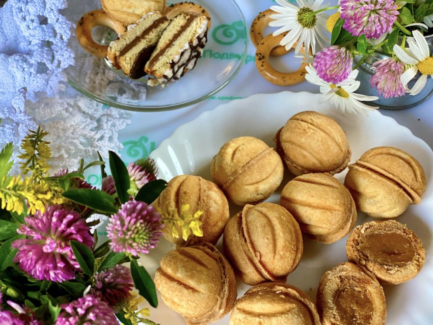 Орешки со сгущёнкой с грецким орехом