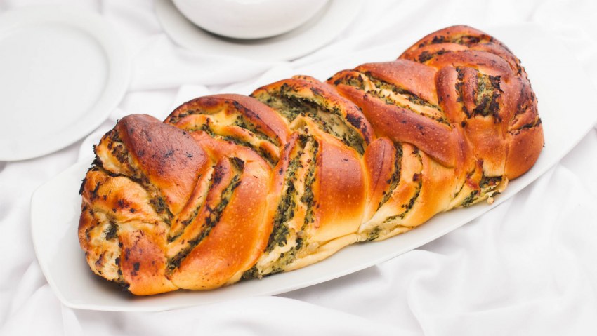 Выпечка косичка с маком