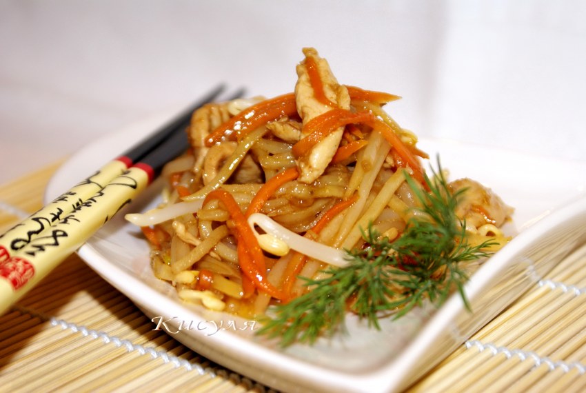 Салат из картошки и корейской моркови