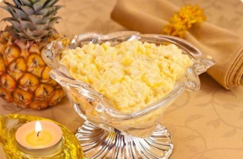 Салат с ананасом
