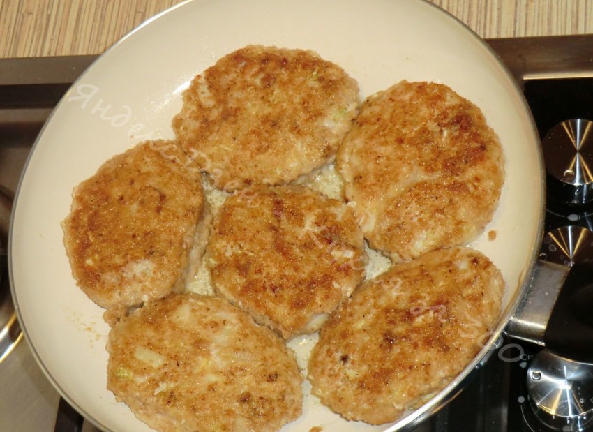 Биточки мясные