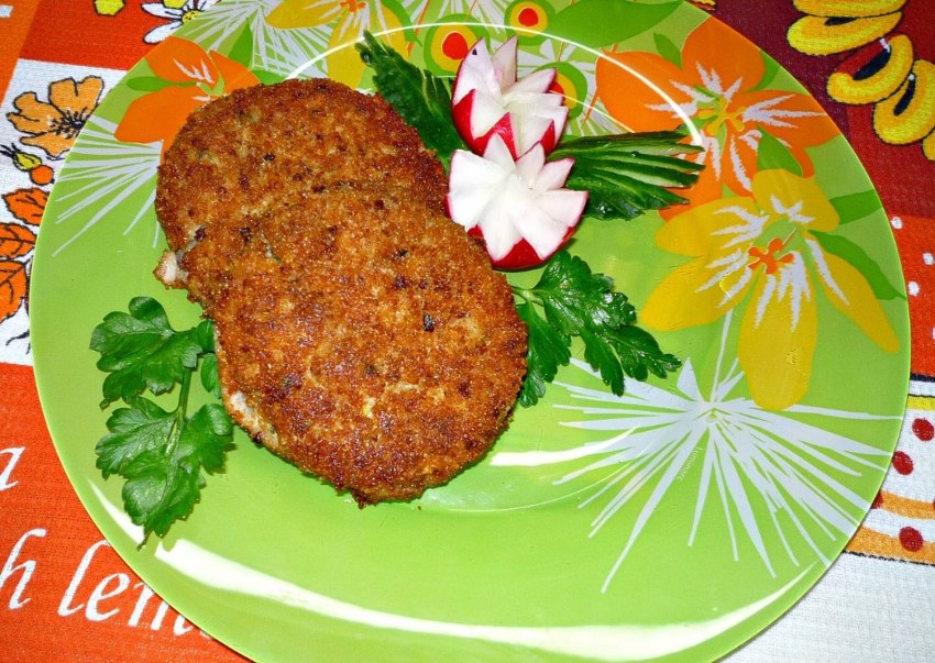 Куриные котлеты без лука сочные