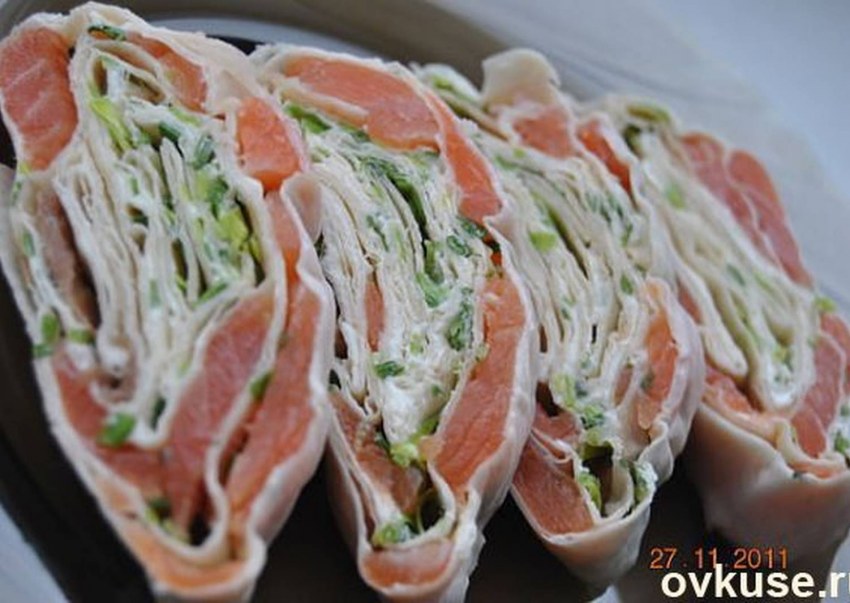 Лаваш из красной рыбы