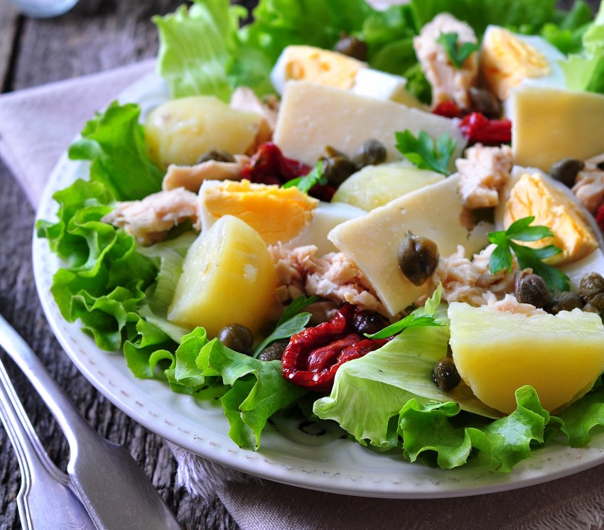 Салат с тунцом и картофелем