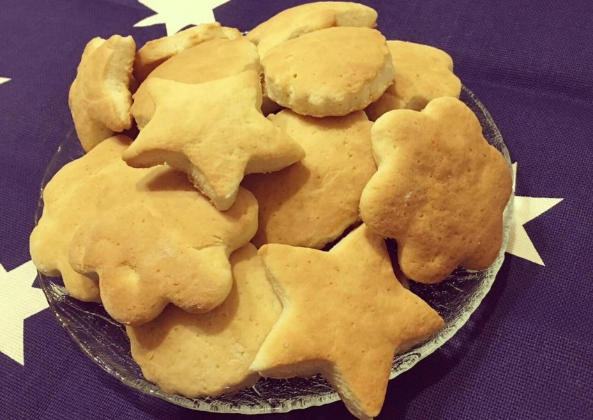Мягкие коржики на сметане