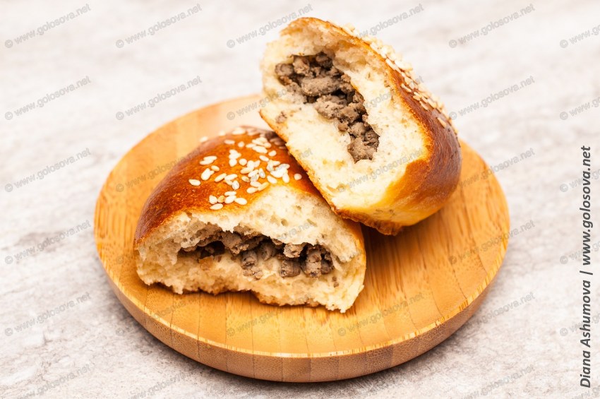Булочки с начинкой в духовке