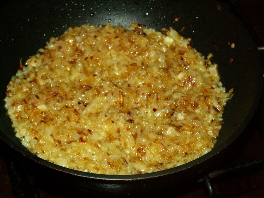 Пирог с печенью, картофелем и сыром