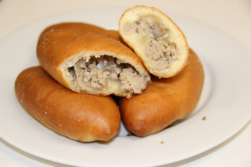 Пироги с мясом и картошкой