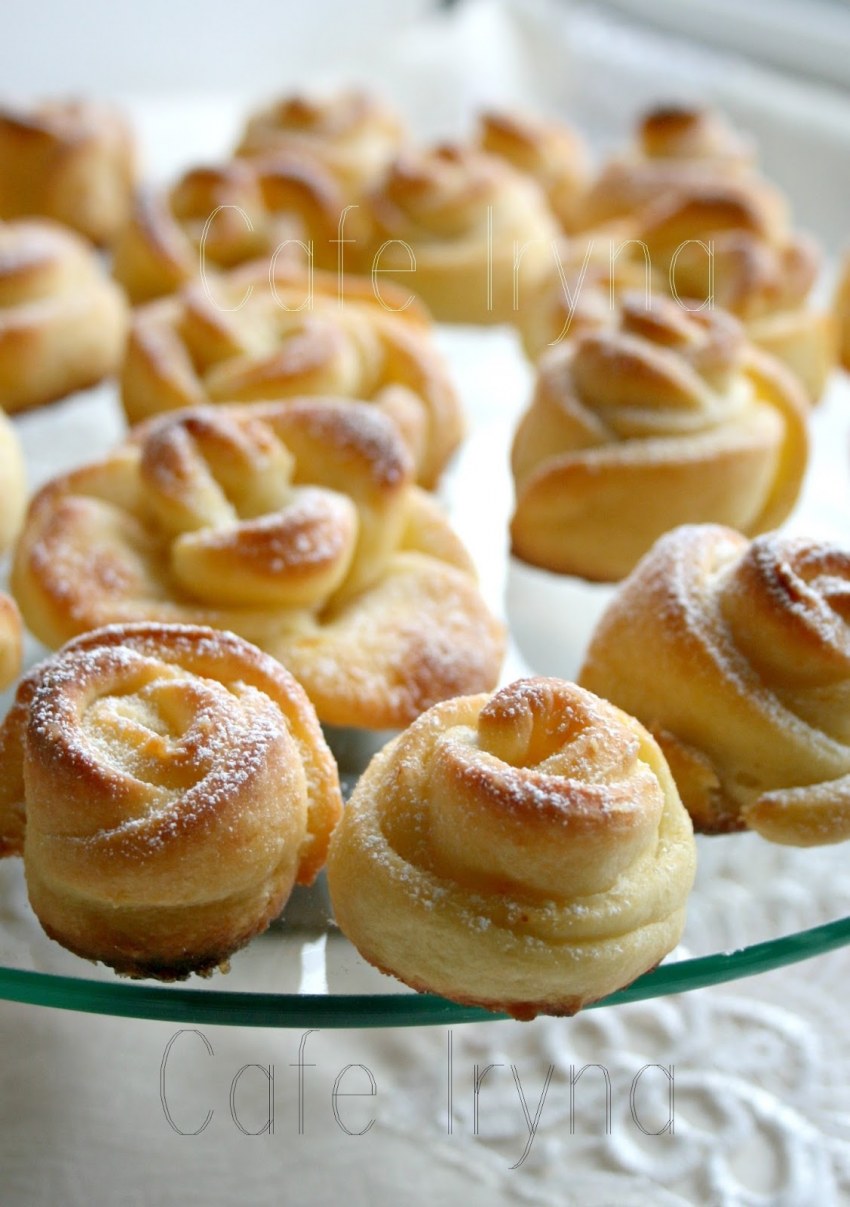 Булочки розочки с яблоками