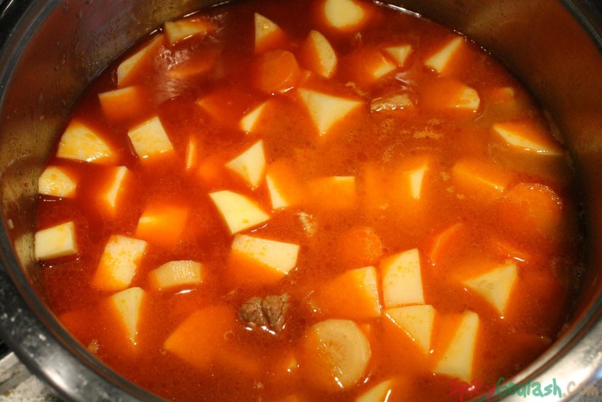 Бограч с чипетками по купечески
