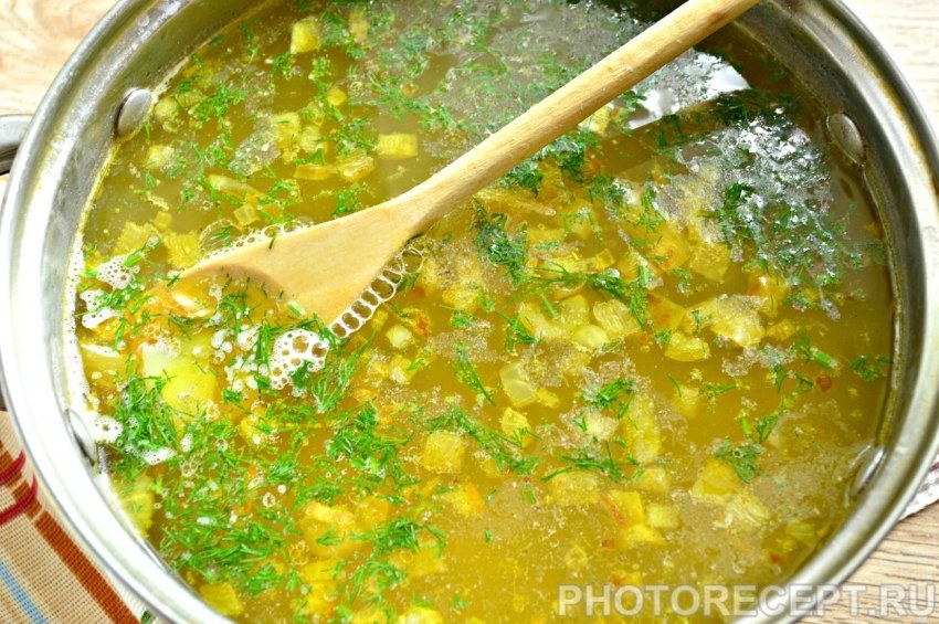 Рассольник на курином бульоне с перловкой
