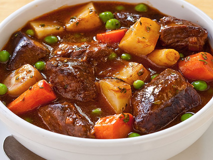 Картофель тушеный с мясом