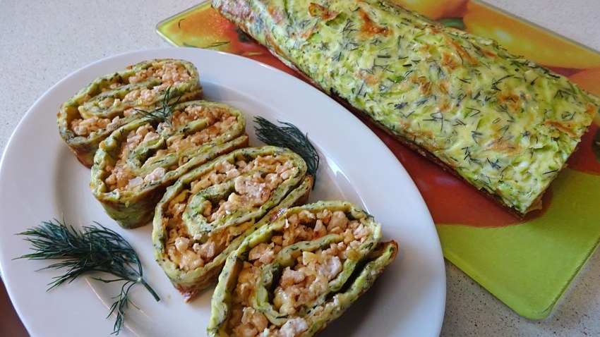 Рулетики из кабачков цукини