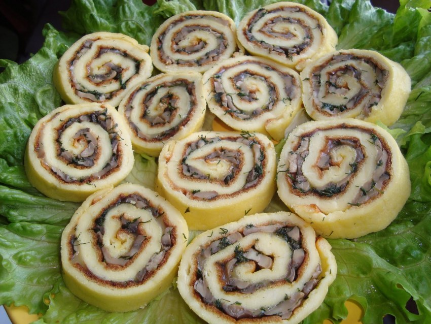 Кабачковый рулет с начинкой