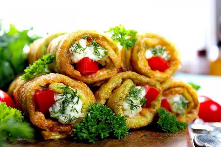 Рулет с цукини