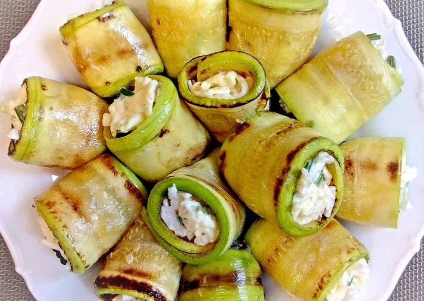 Мясной рулет с кабачками