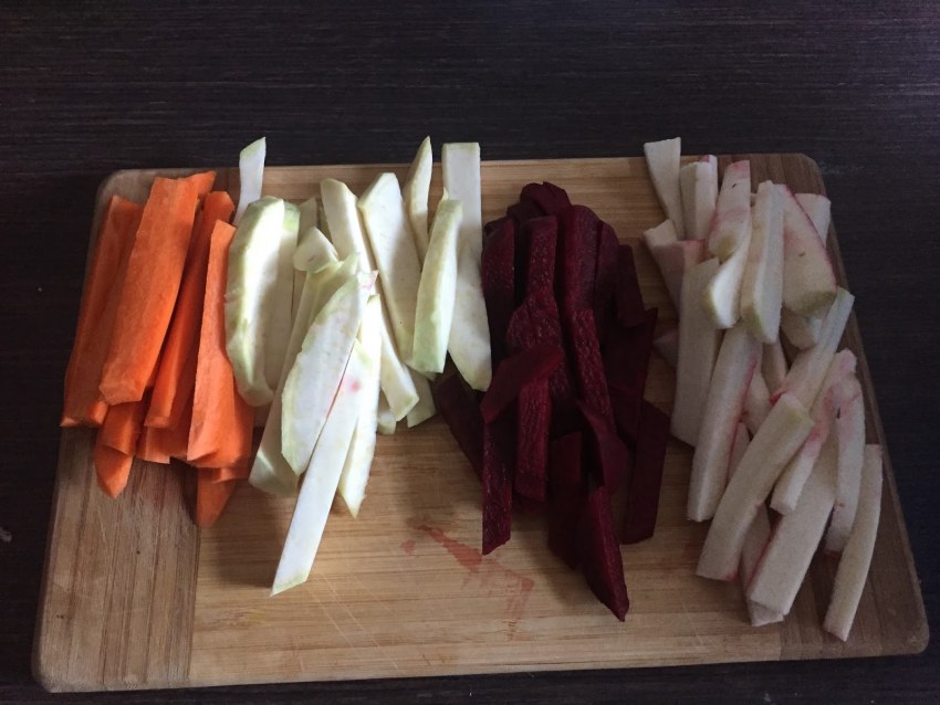 Картофель в воде брусочками