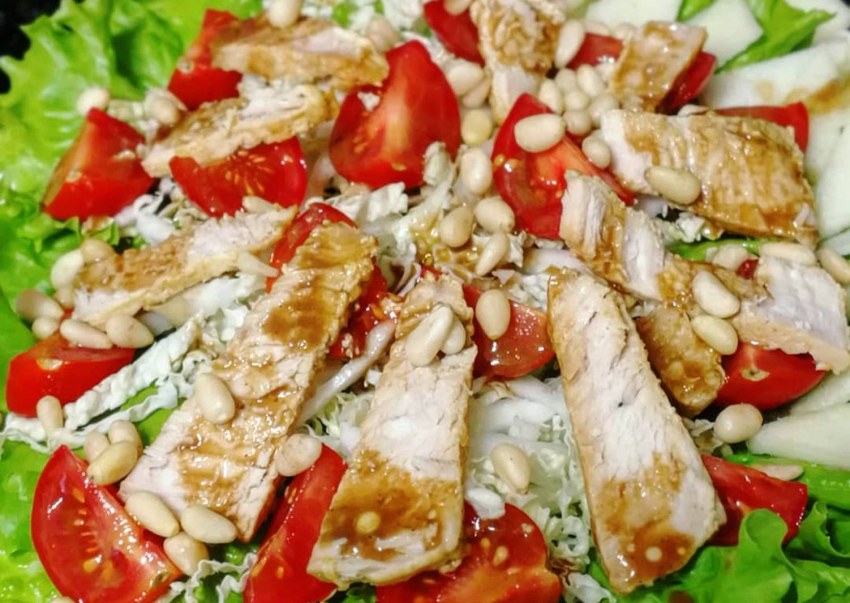 Месклун с кедровыми орешками
