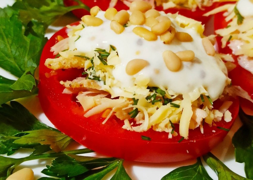 Месклун с кедровыми орешками