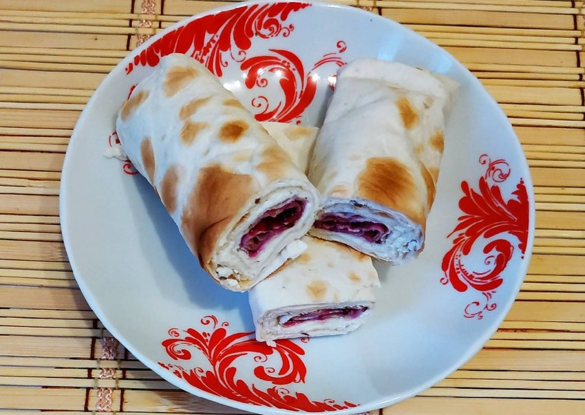 Сладкие рулетики из лаваша