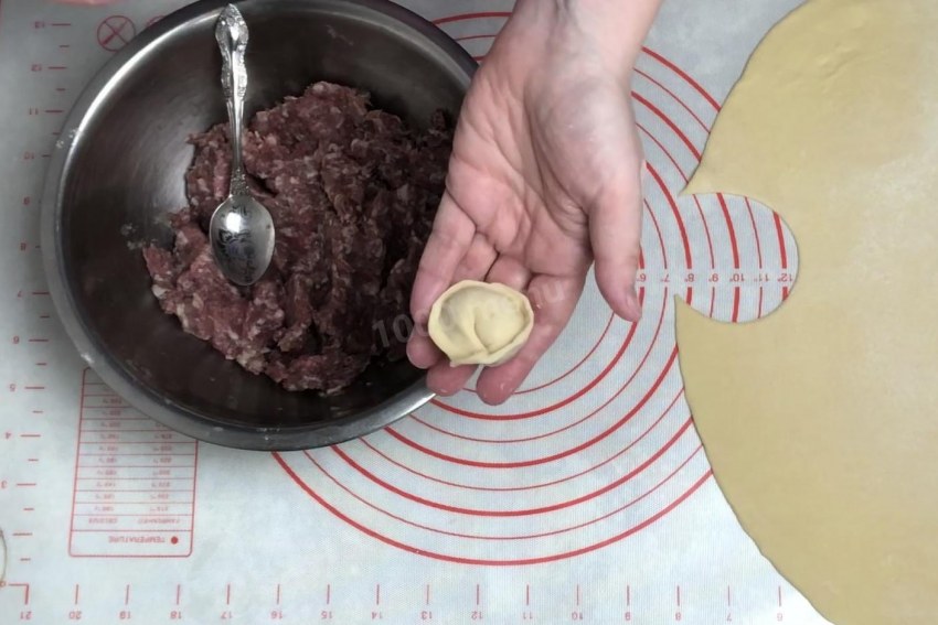 Орешки из теста