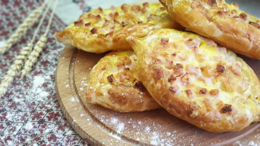 Лодочка с ветчиной и сыром