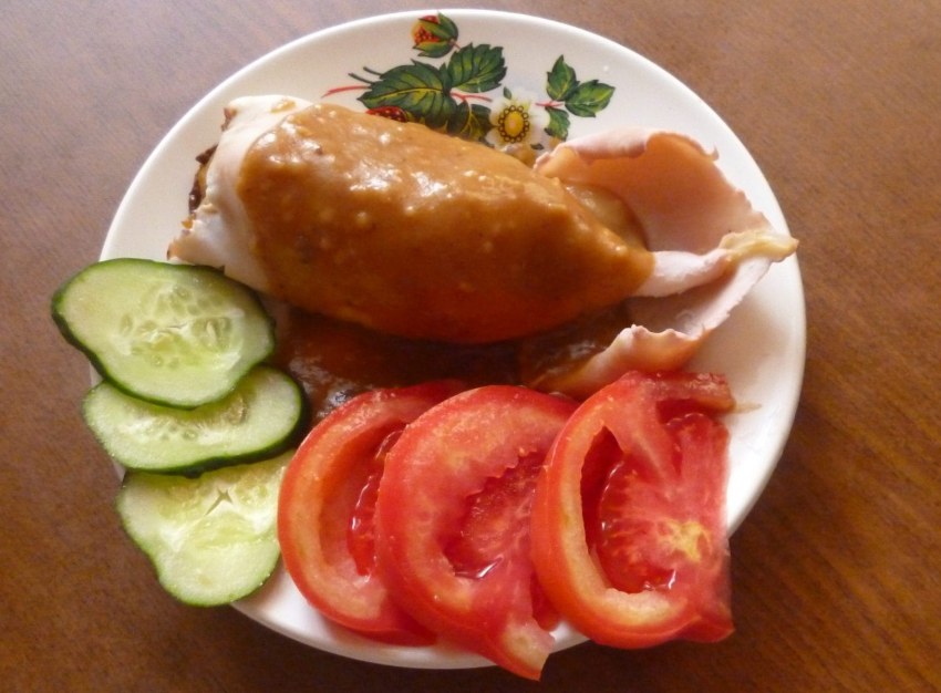 Кальмары фаршированные рисом и грибами