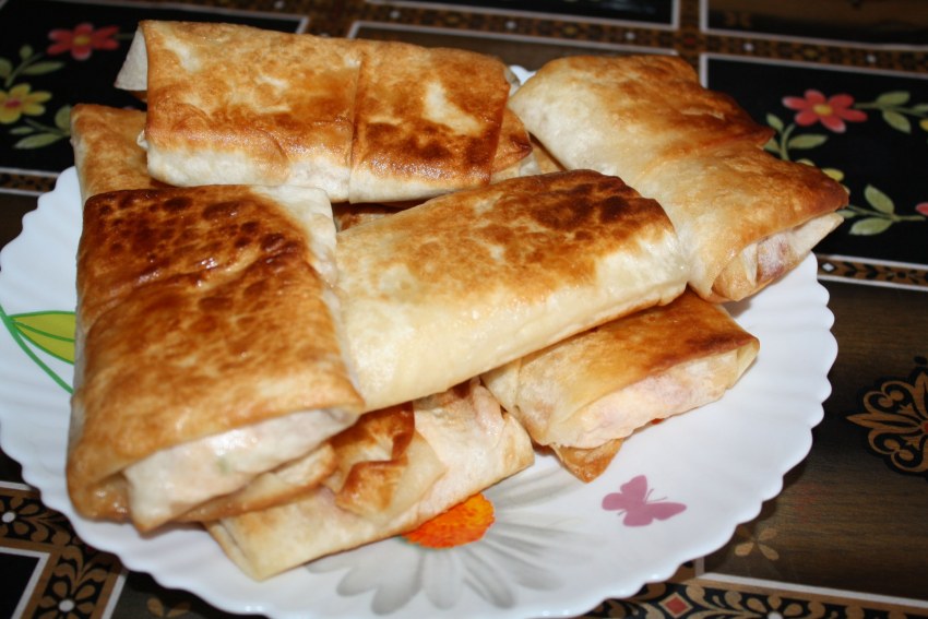 Пирог из лаваша с сыром