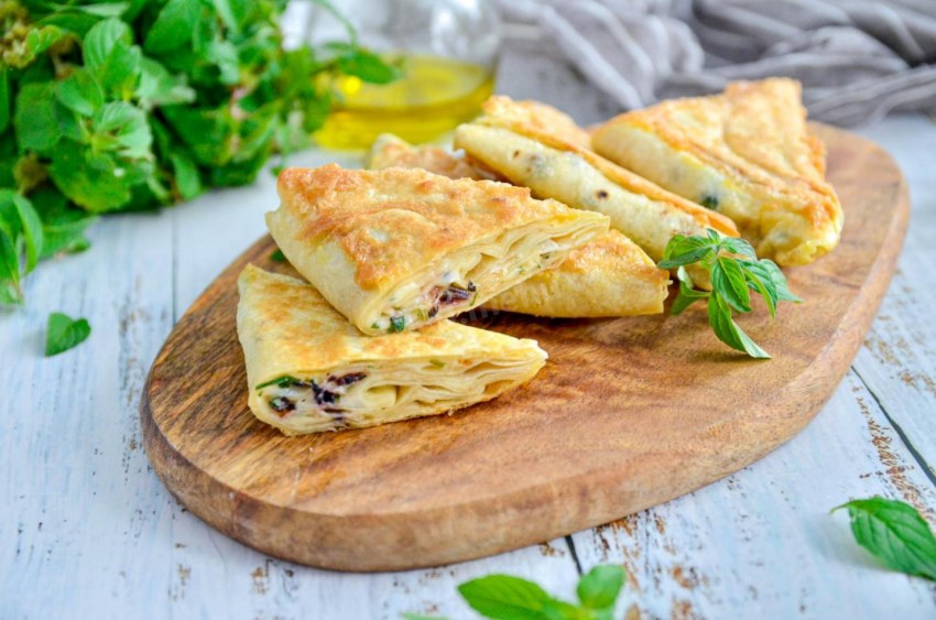 Пирог из лаваша на сковородке