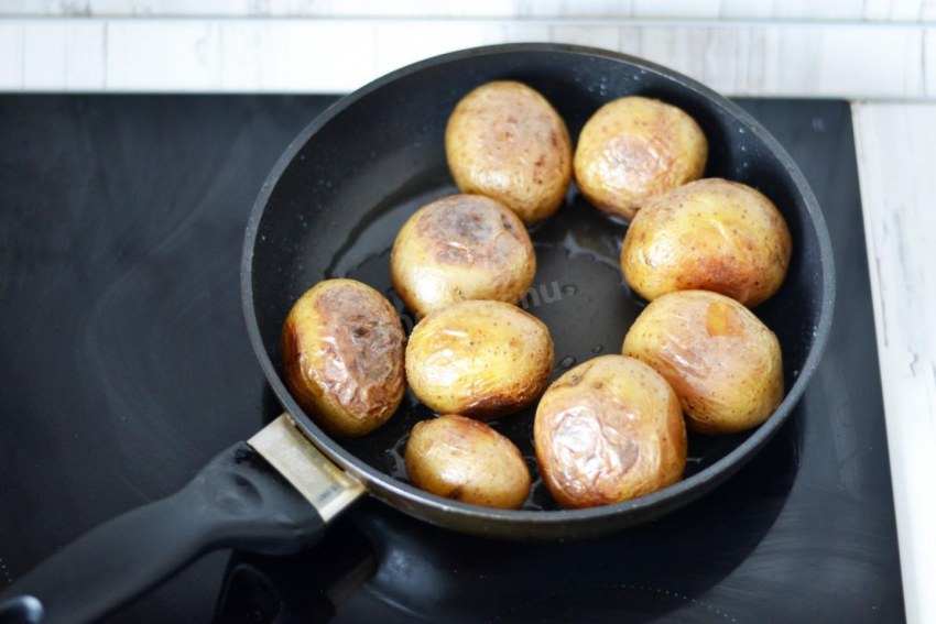 Картофель со шкварками