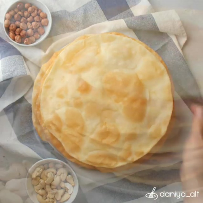 Блюда казахской кухни шелпек