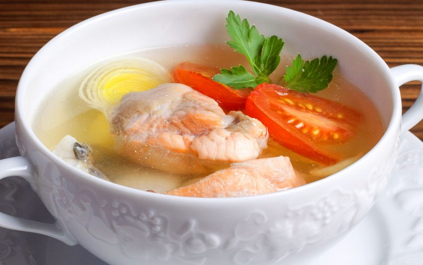 Уха по царски на курином бульоне