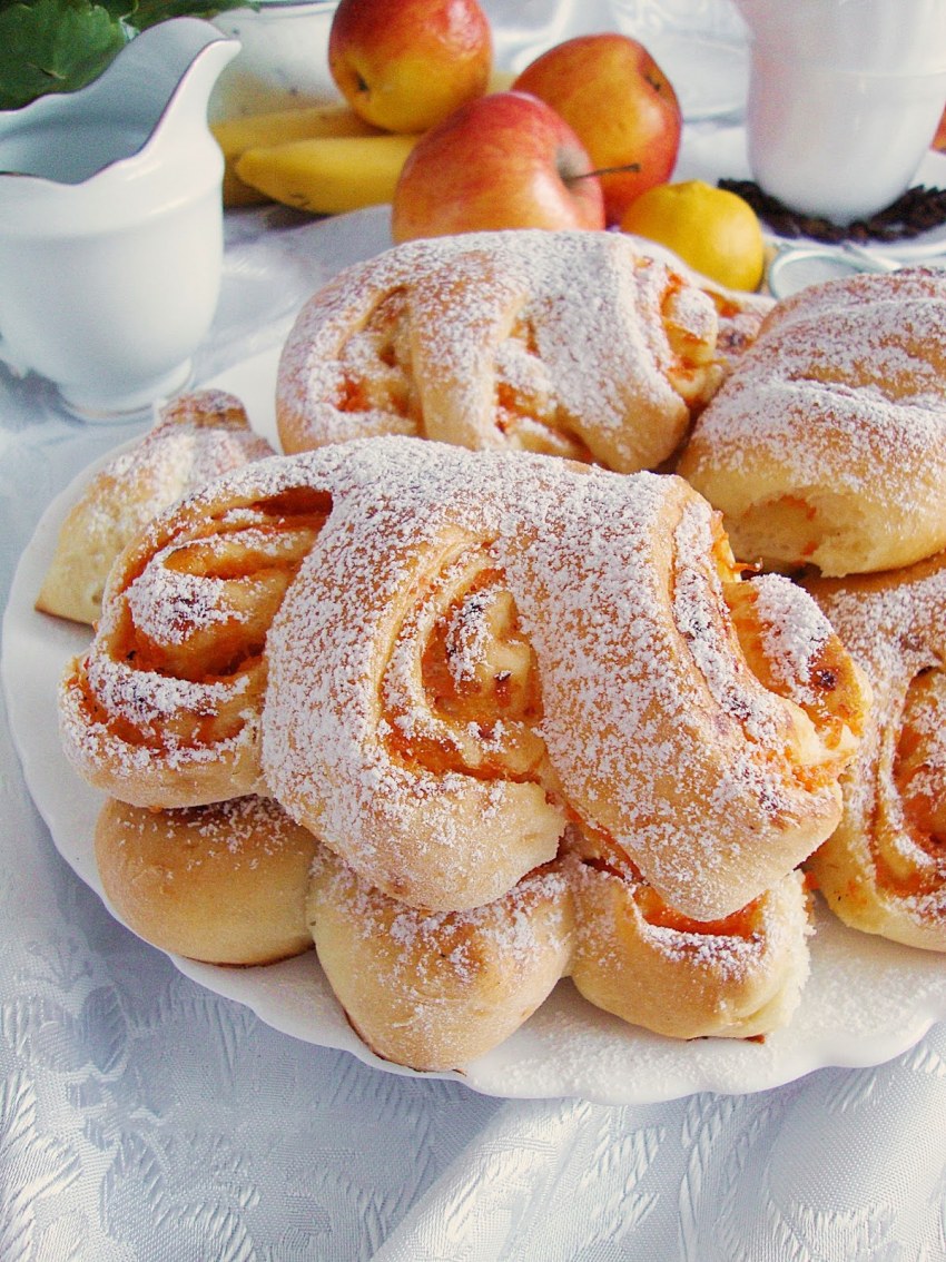 Булочки улитки с сахаром