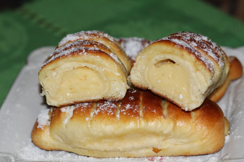 Булочка с корицей фото