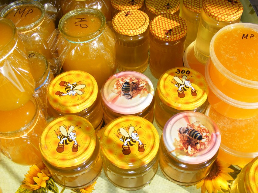 Мед Bee to Bear, с кешью