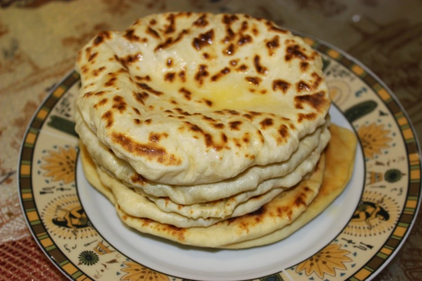 Лепёшки на кефире с сыром на сковороде