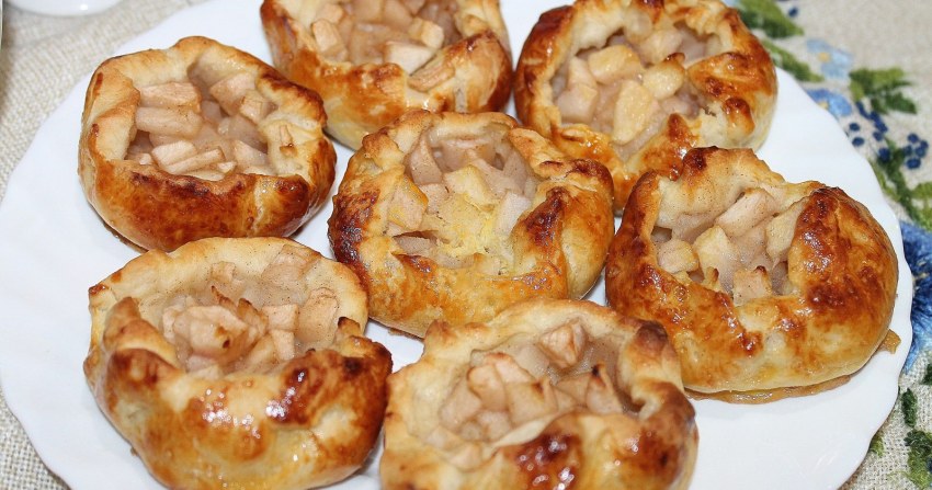 Продукты для шарлотки с яблоками