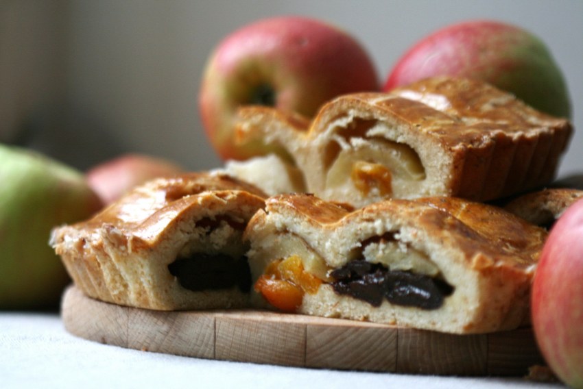 Пирожки с яблоками
