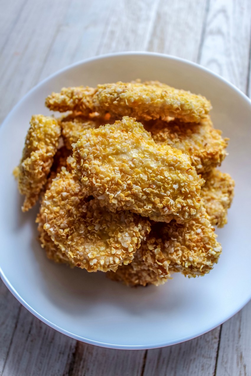 Куриные наггетсы в панировке из кукурузных хлопьев