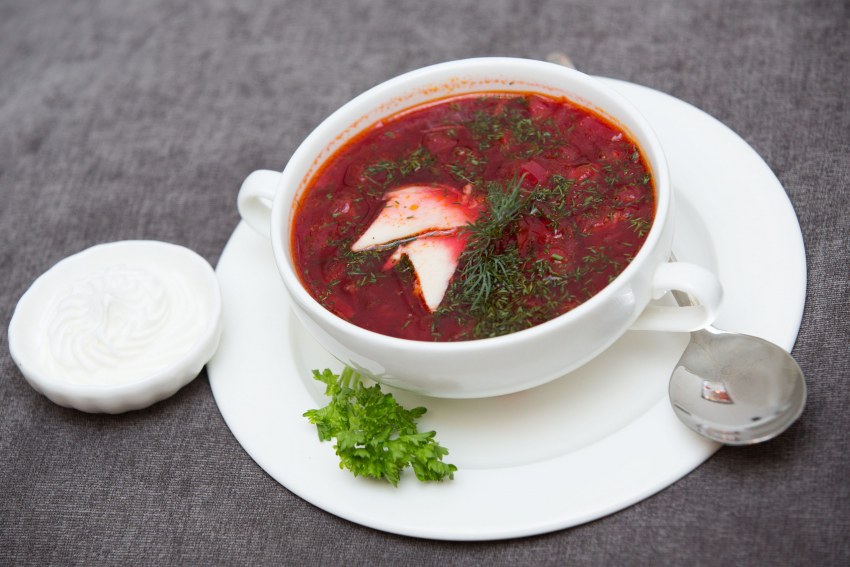 Кубанский борщ с пампушками