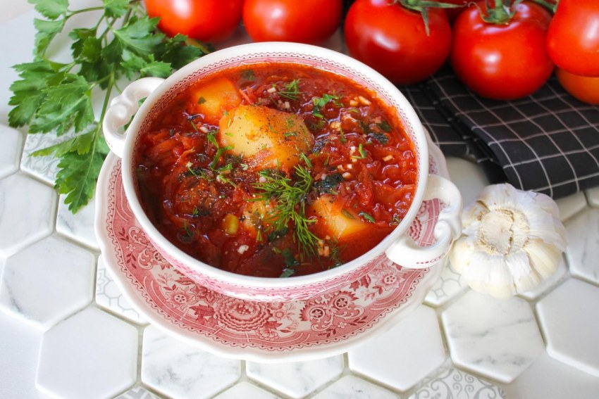 Борщ с кислой капустой