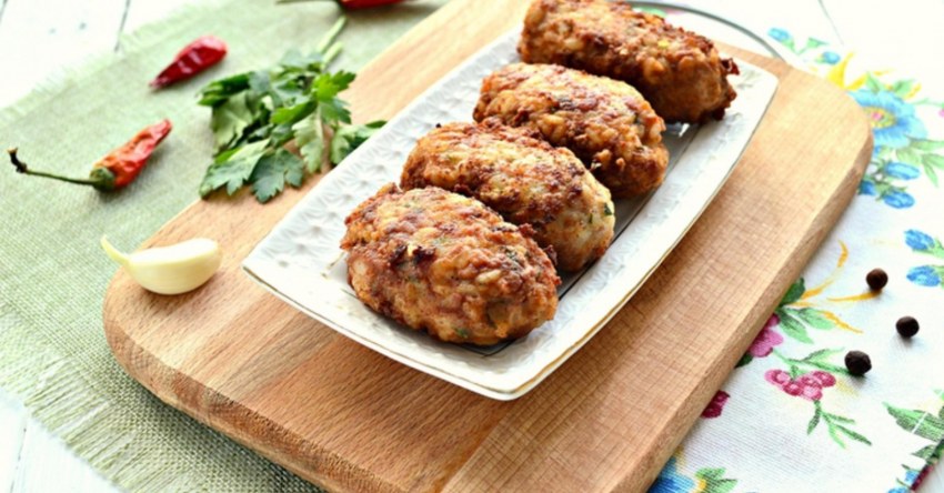 Биточки мясные с рисом